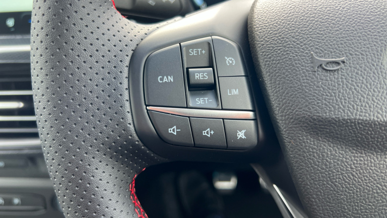 Ford Focus 1.0 EcoBoost Hybrid mHEV ST-Line X Edition 5dr Petrol Estate